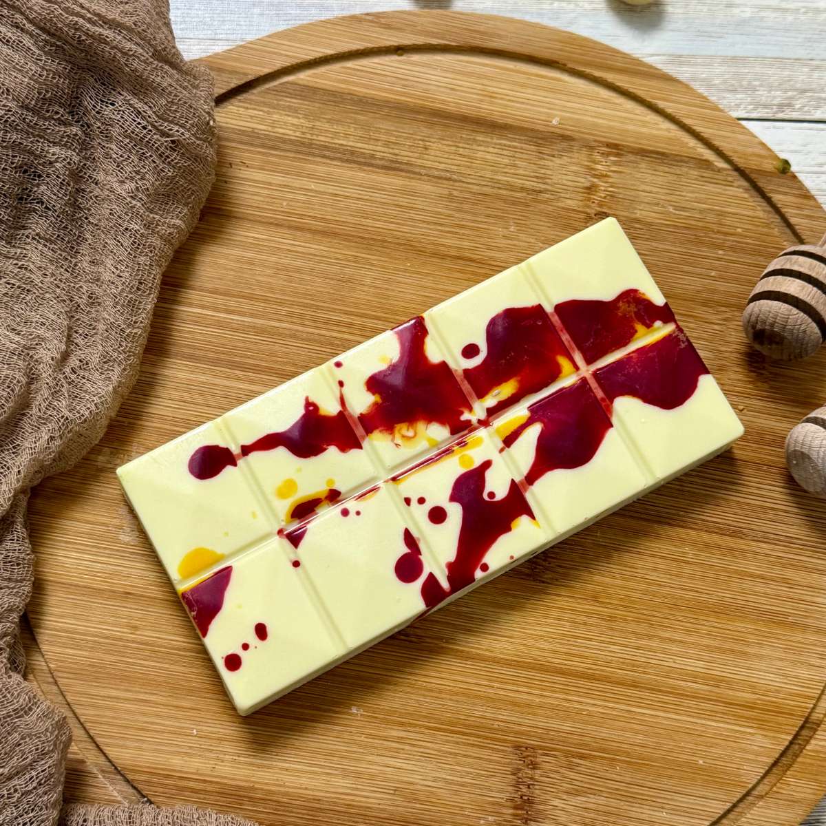 Cioccolato bianco ripieno di Pistacchio e Pasta Kataifi 200g