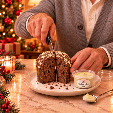 Panettoncino artigianale ai Tre Cioccolati — Sicilyaddict