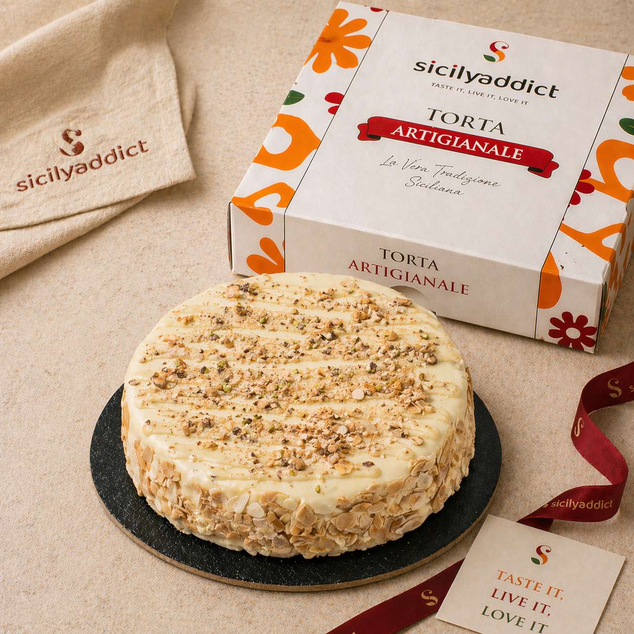 Torta con mandorle, nocciole e pistacchi 600g