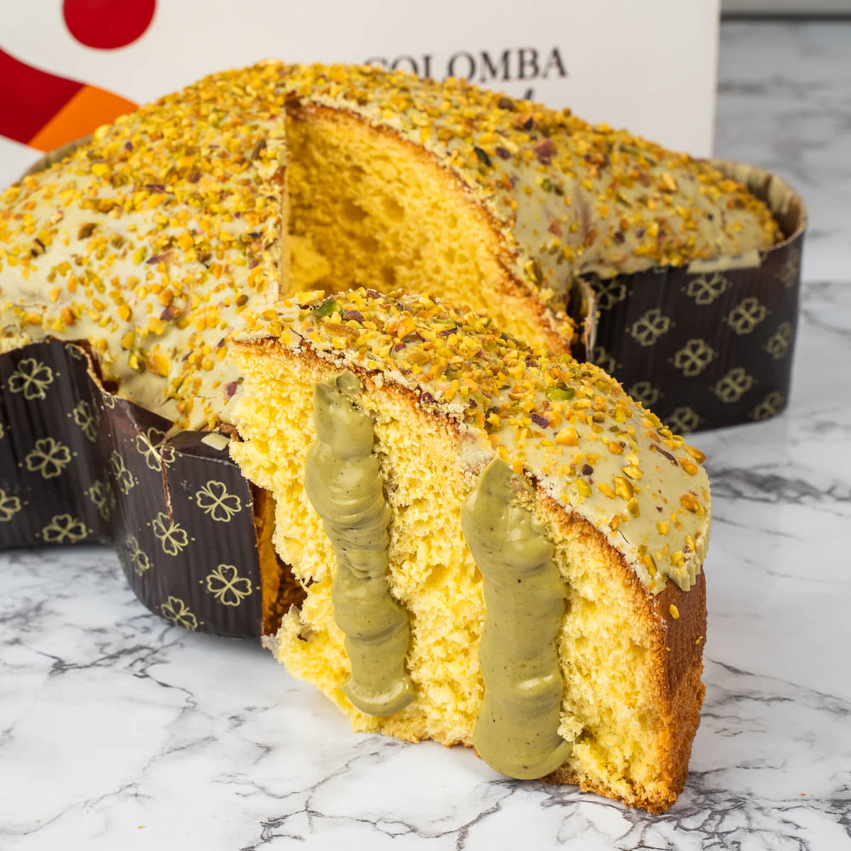 Colomba artigianale al pistacchio 1kg con crema di pistacchio in sac a poche