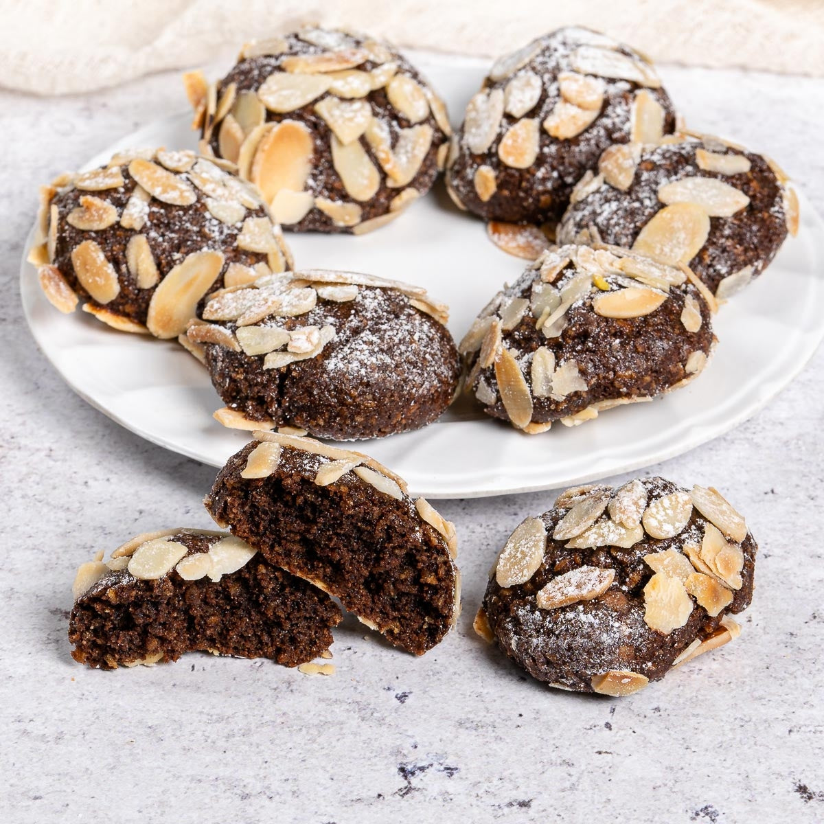 Biscotti mandorle e cioccolato 250 g